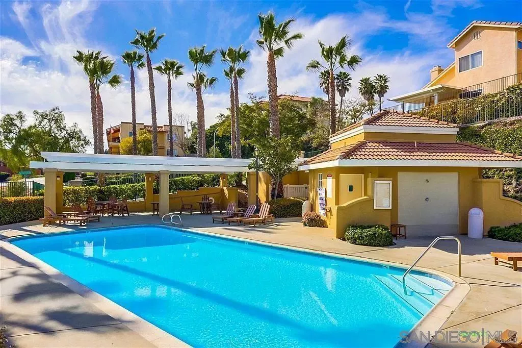 Photo #3: 2600391 Listing: Photo #3