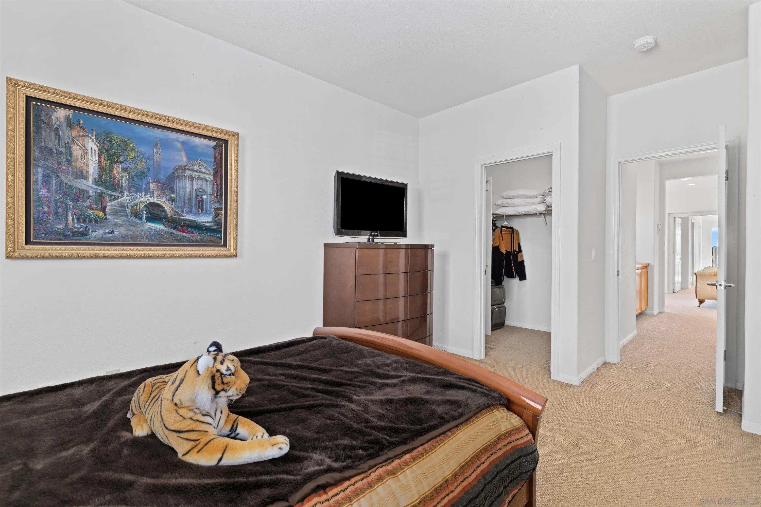 https://cdn.realtyfeed.com/cdn/127/2600392/364415bda1f678ff8283e8d53759772f.webp