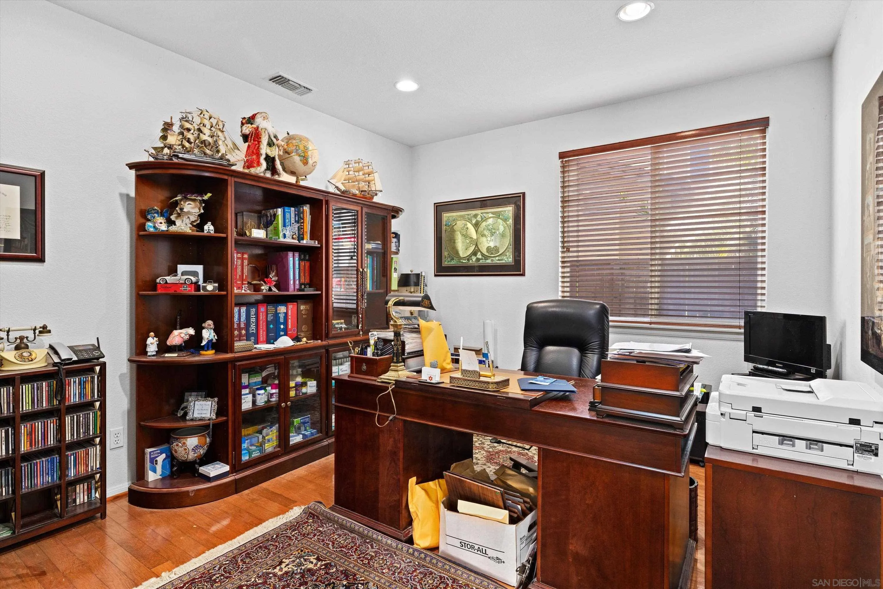 https://cdn.realtyfeed.com/cdn/127/2600392/54b2cca97ad637fb40e66dea30249326.webp
