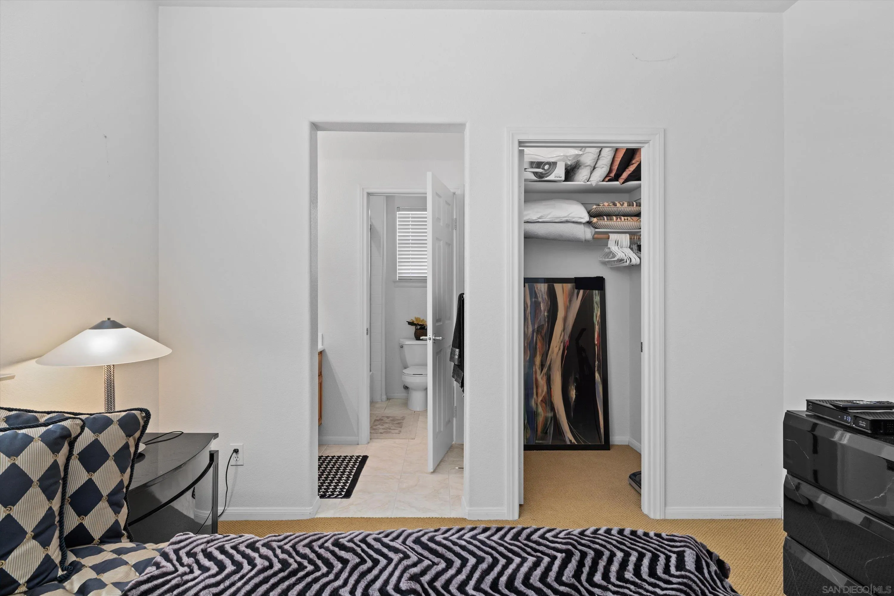 https://cdn.realtyfeed.com/cdn/127/2600392/5507c945d55ea815b67b5b992128b6eb.webp