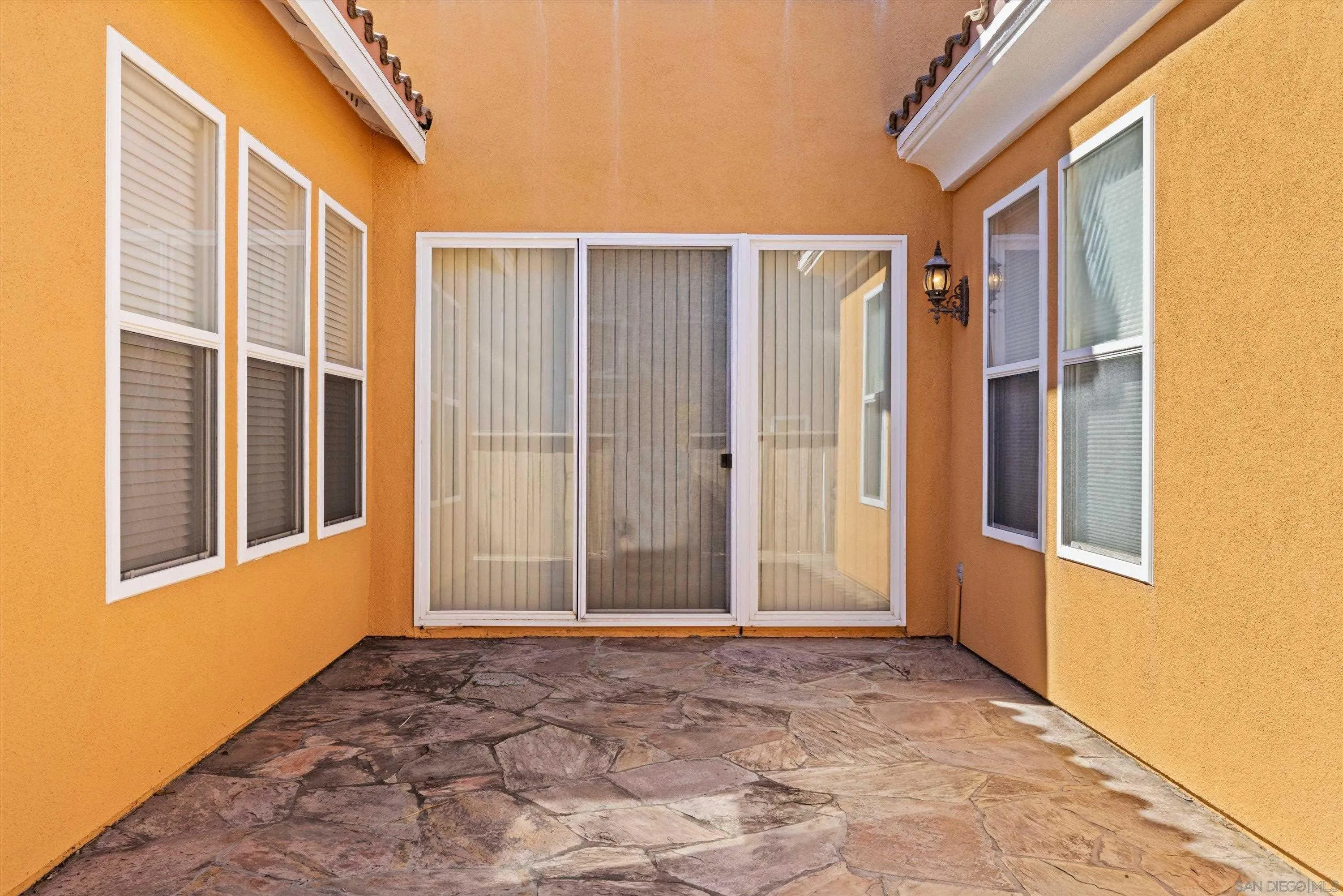 https://cdn.realtyfeed.com/cdn/127/2600392/59fbcf229a859b36a87b11332b4f7ee2.webp