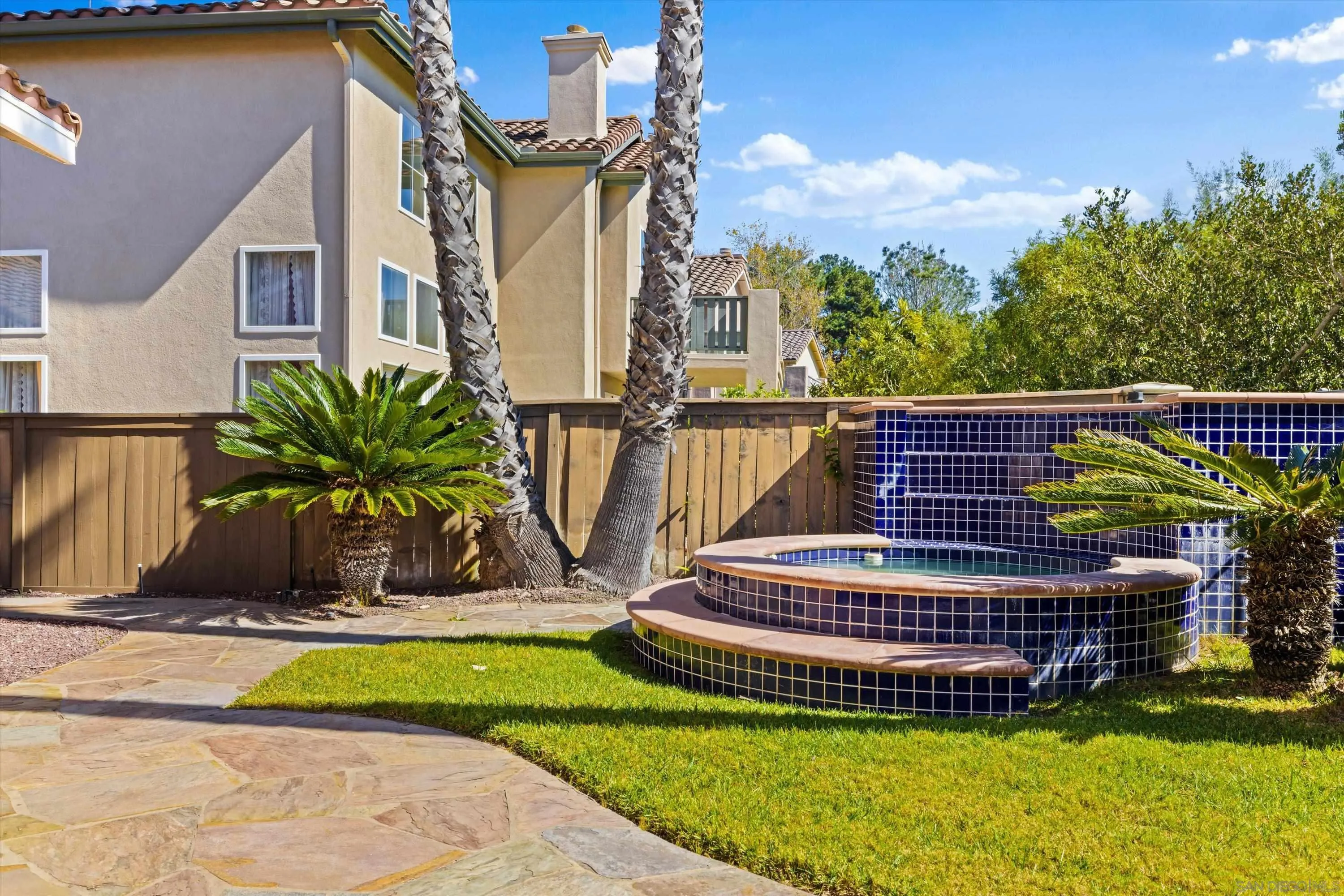 https://cdn.realtyfeed.com/cdn/127/2600392/ae706d575504fdb15401416824e1b505.webp