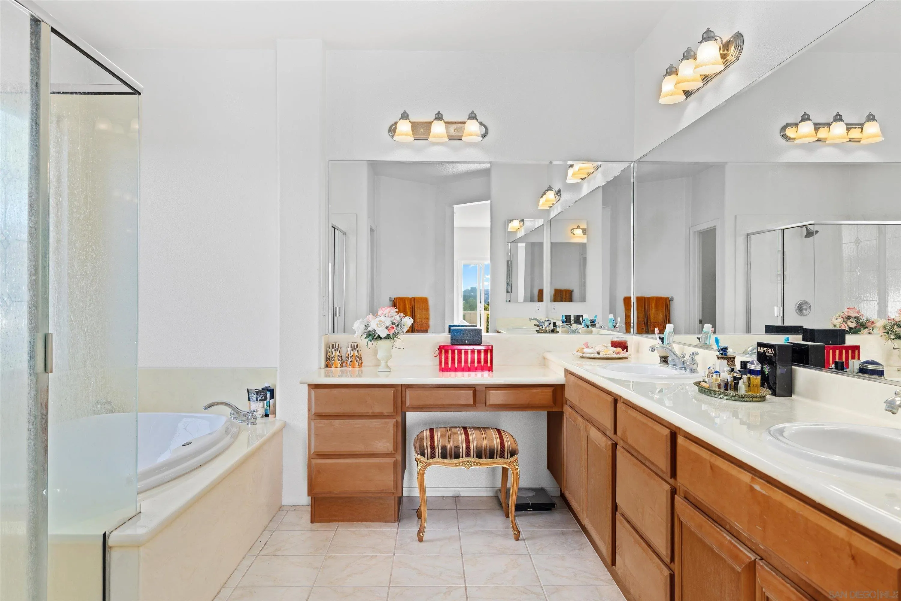 https://cdn.realtyfeed.com/cdn/127/2600392/b78ea8a4486a2dcf1493efc3bc560026.webp