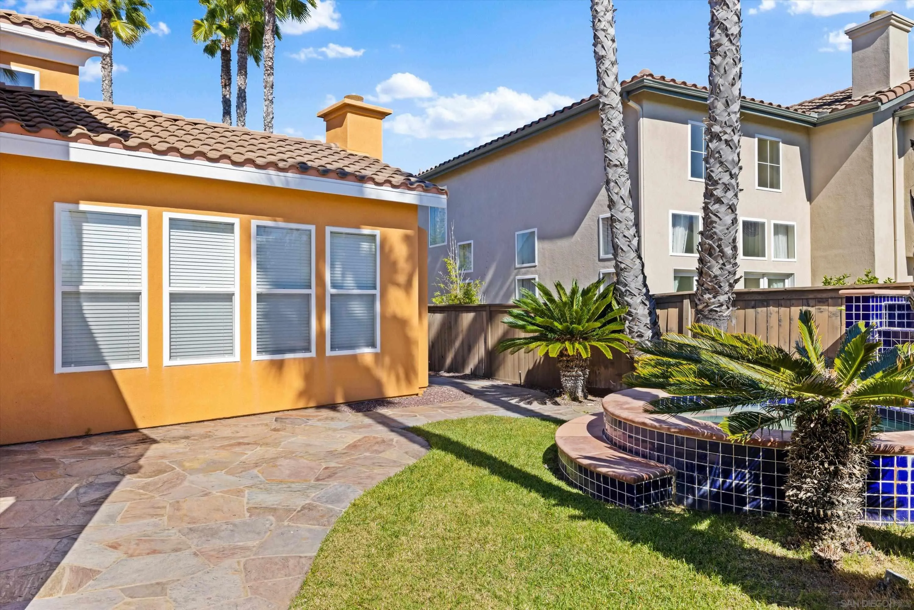 https://cdn.realtyfeed.com/cdn/127/2600392/f8f1e6713a4fc73c00c31cb6c68c8a2e.webp