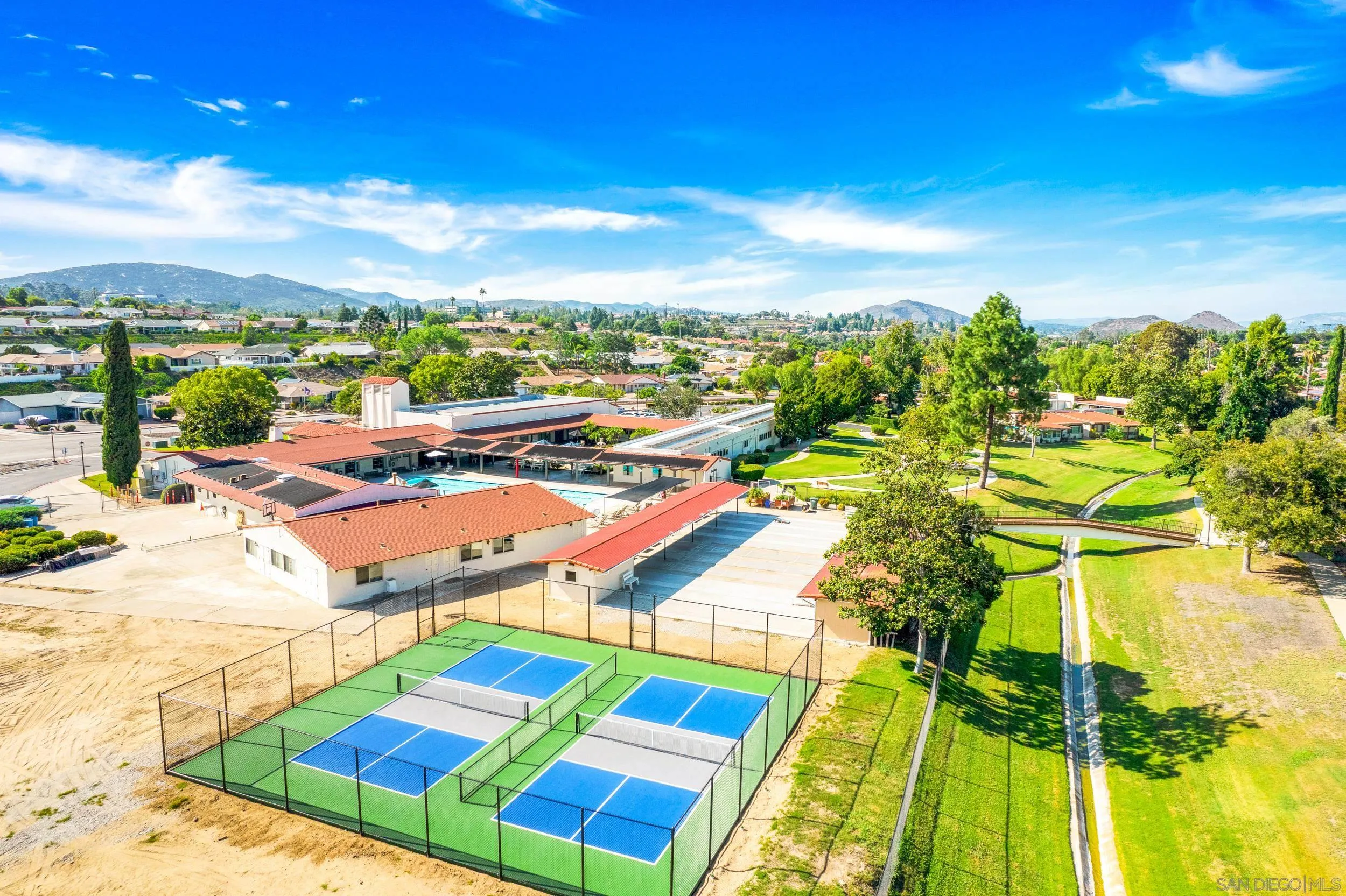 Photo #31: 2600400 Listing: Photo #31