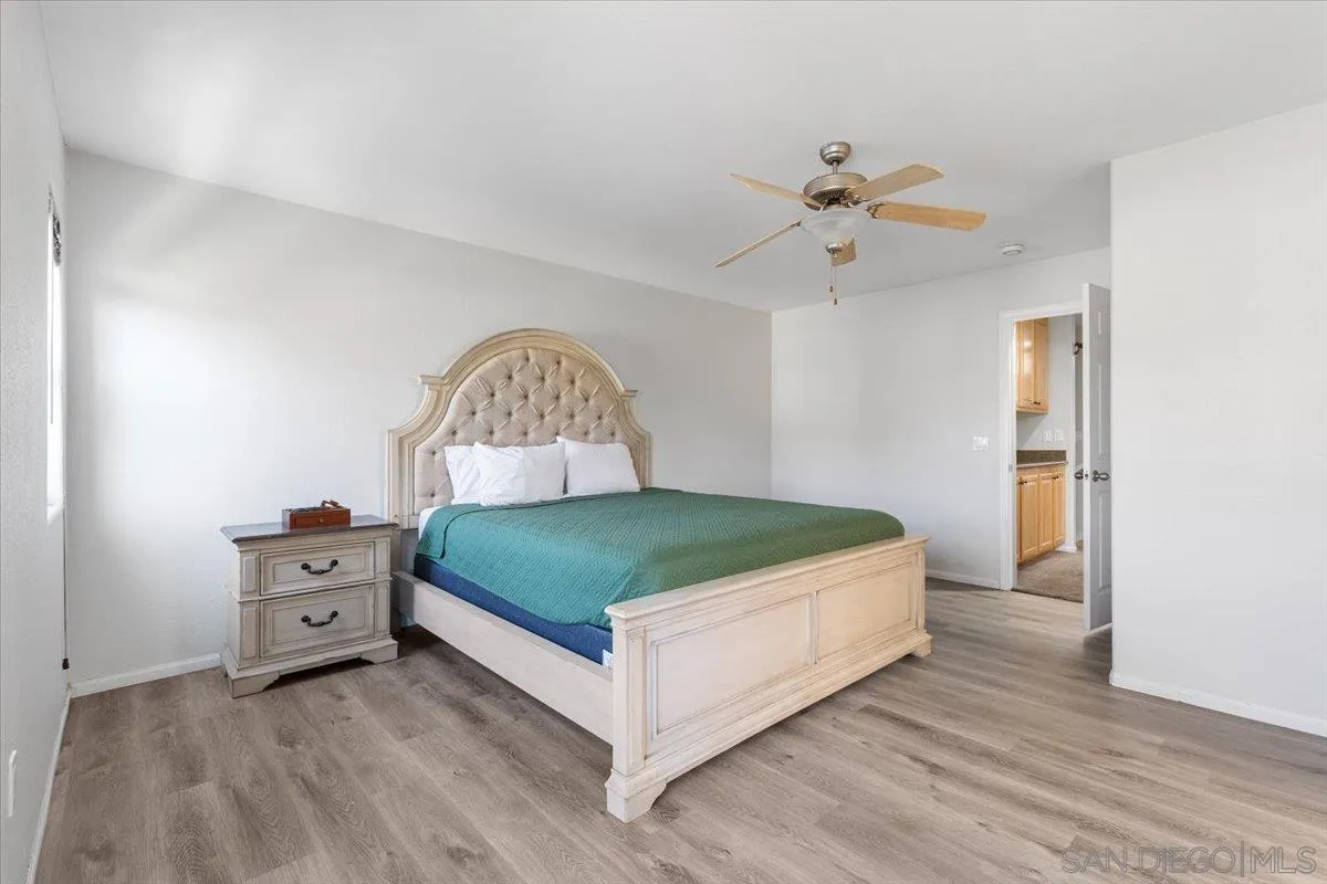 Photo #4: 2600401 Listing: Photo #4