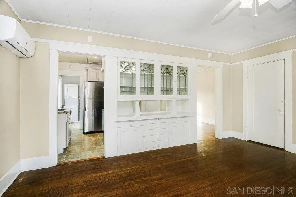 3574 4th Ave. (-80), San Diego, CA, 92103