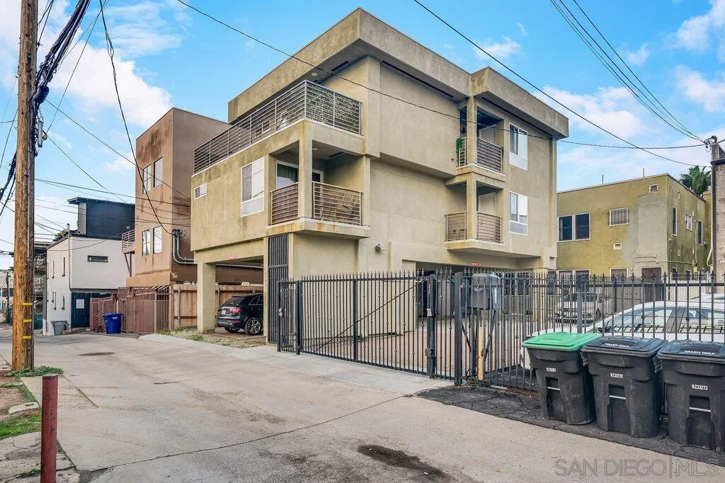 3574 4th Ave. (-80), San Diego, CA, 92103
