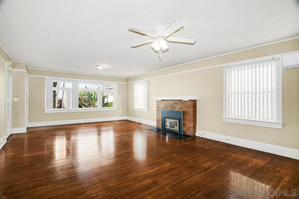 3574 4th Ave. (-80), San Diego, CA, 92103