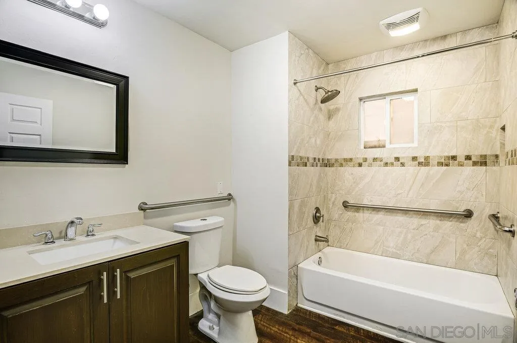 3574 4th Ave. (-80), San Diego, CA, 92103
