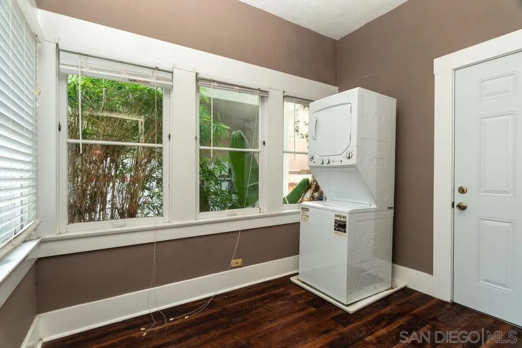 3574 4th Ave. (-80), San Diego, CA, 92103