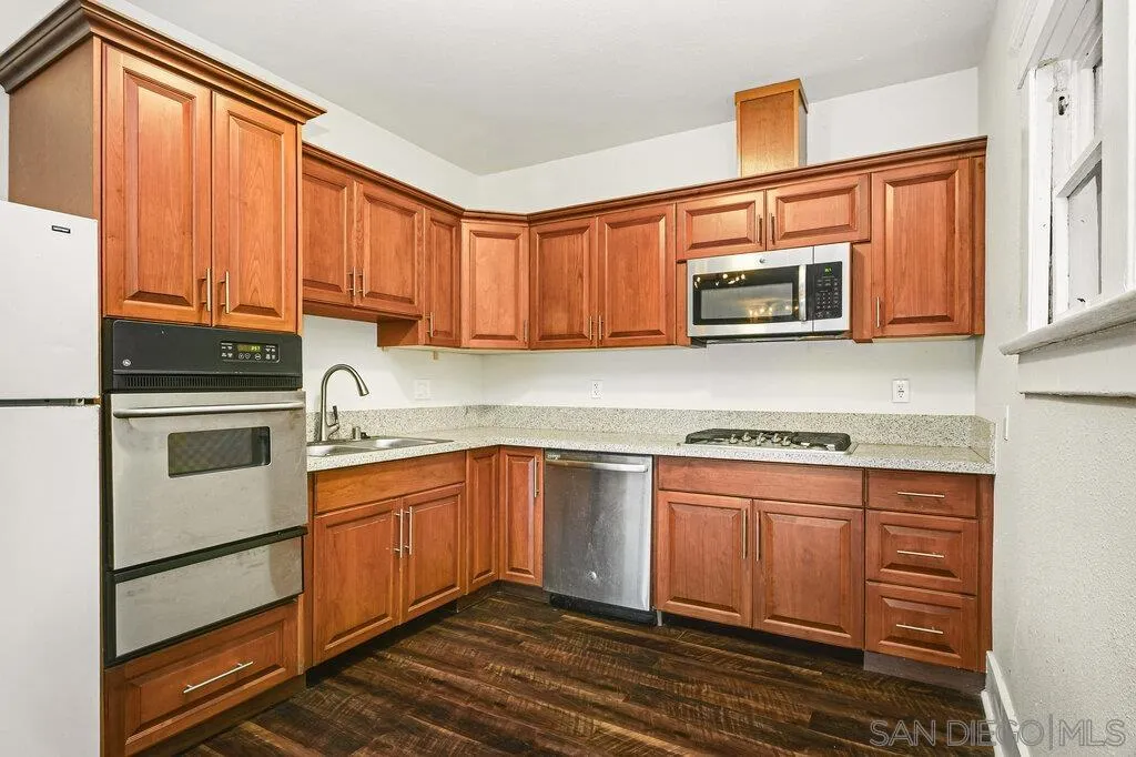 3574 4th Ave. (-80), San Diego, CA, 92103