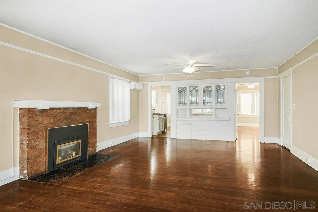 3574 4th Ave. (-80), San Diego, CA, 92103
