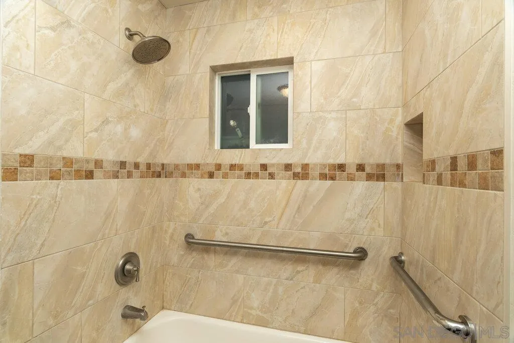 3574 4th Ave. (-80), San Diego, CA, 92103