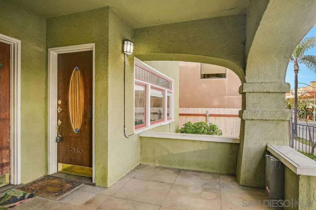 3574 4th Ave. (-80), San Diego, CA, 92103