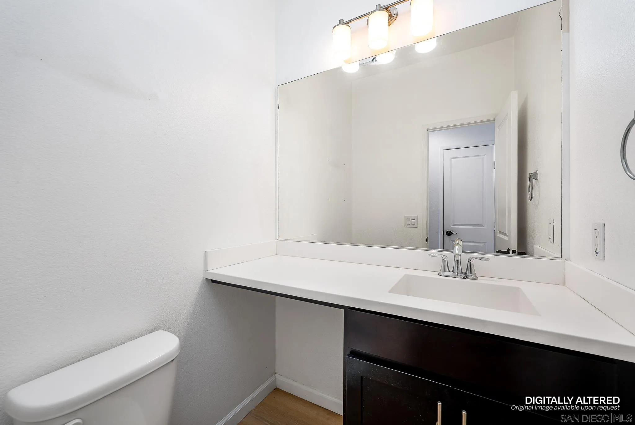 Photo #25: 2600405 Listing: Photo #25