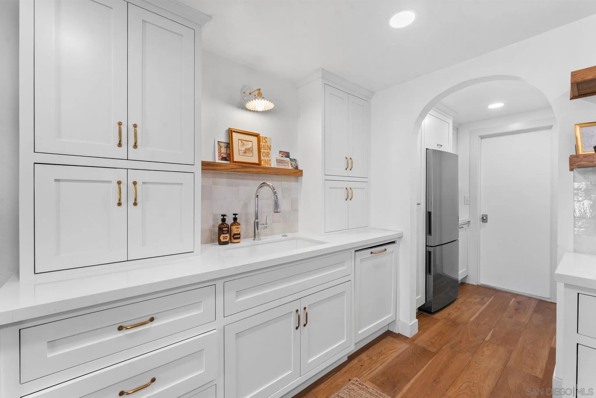 Photo #10: 2600406 Listing: Photo #10