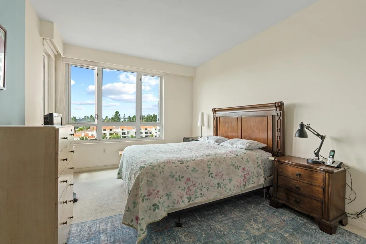 Photo #14: 2600408 Listing: Photo #14