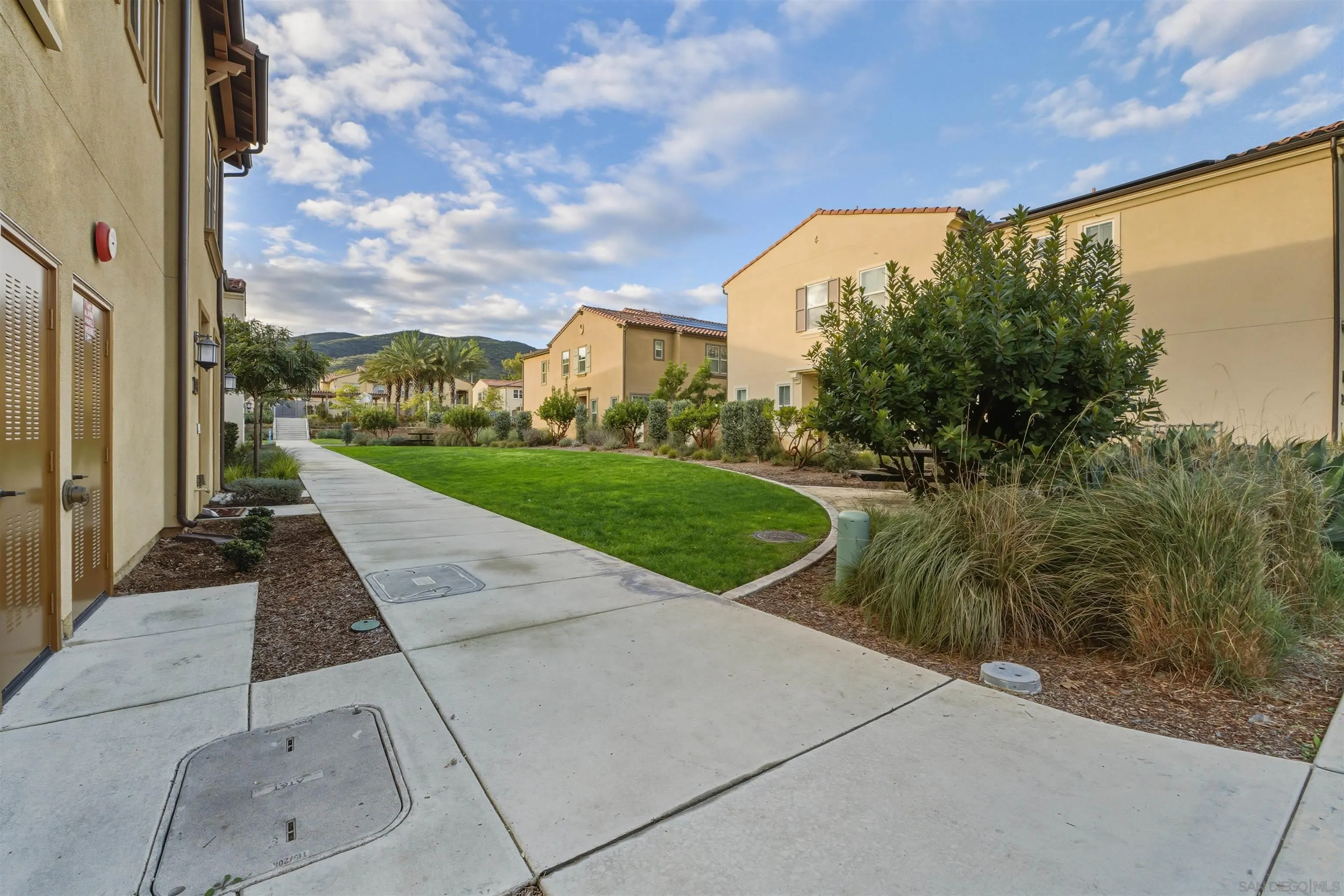 Photo #32: 2600409 Listing: Photo #32