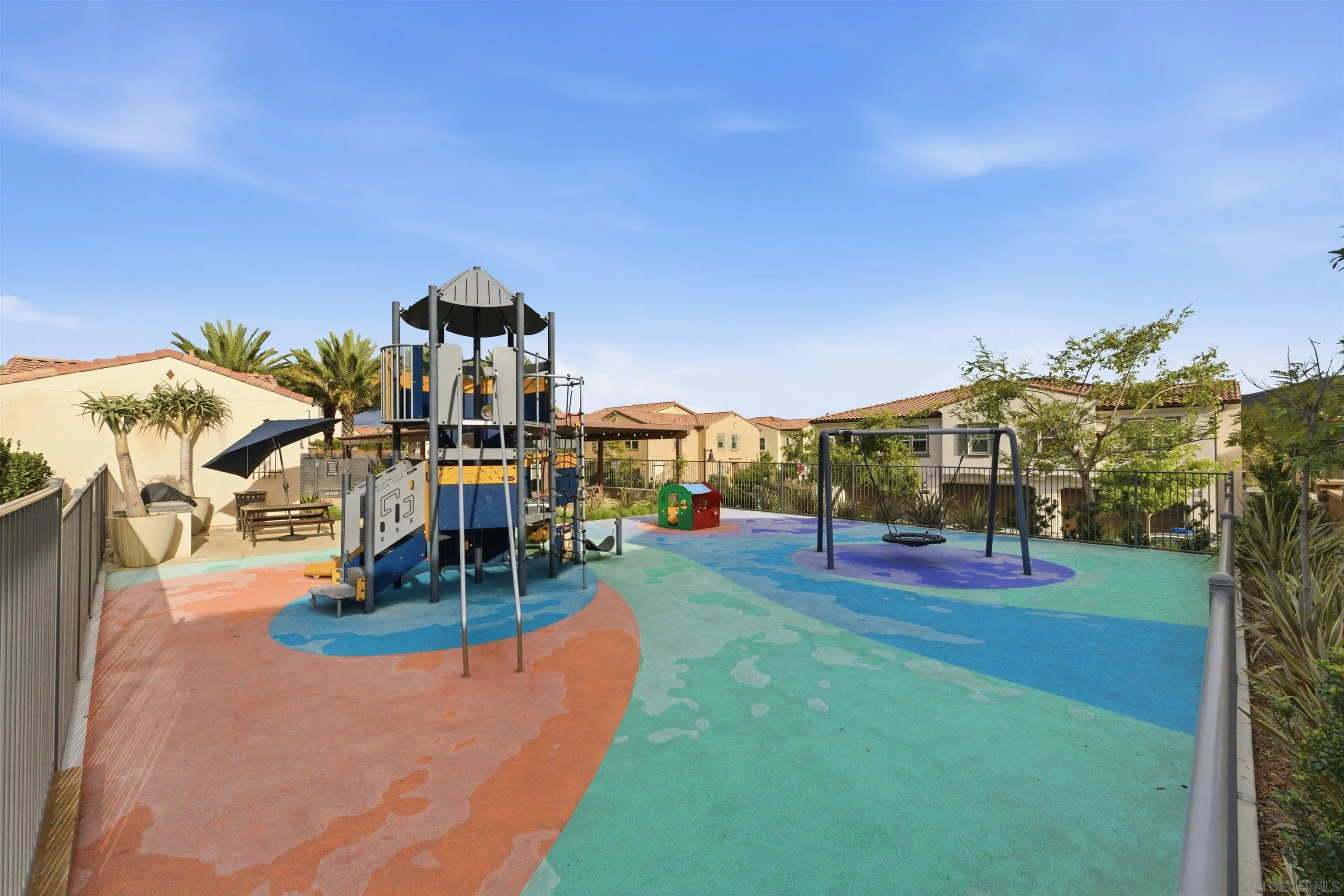 Photo #33: 2600409 Listing: Photo #33