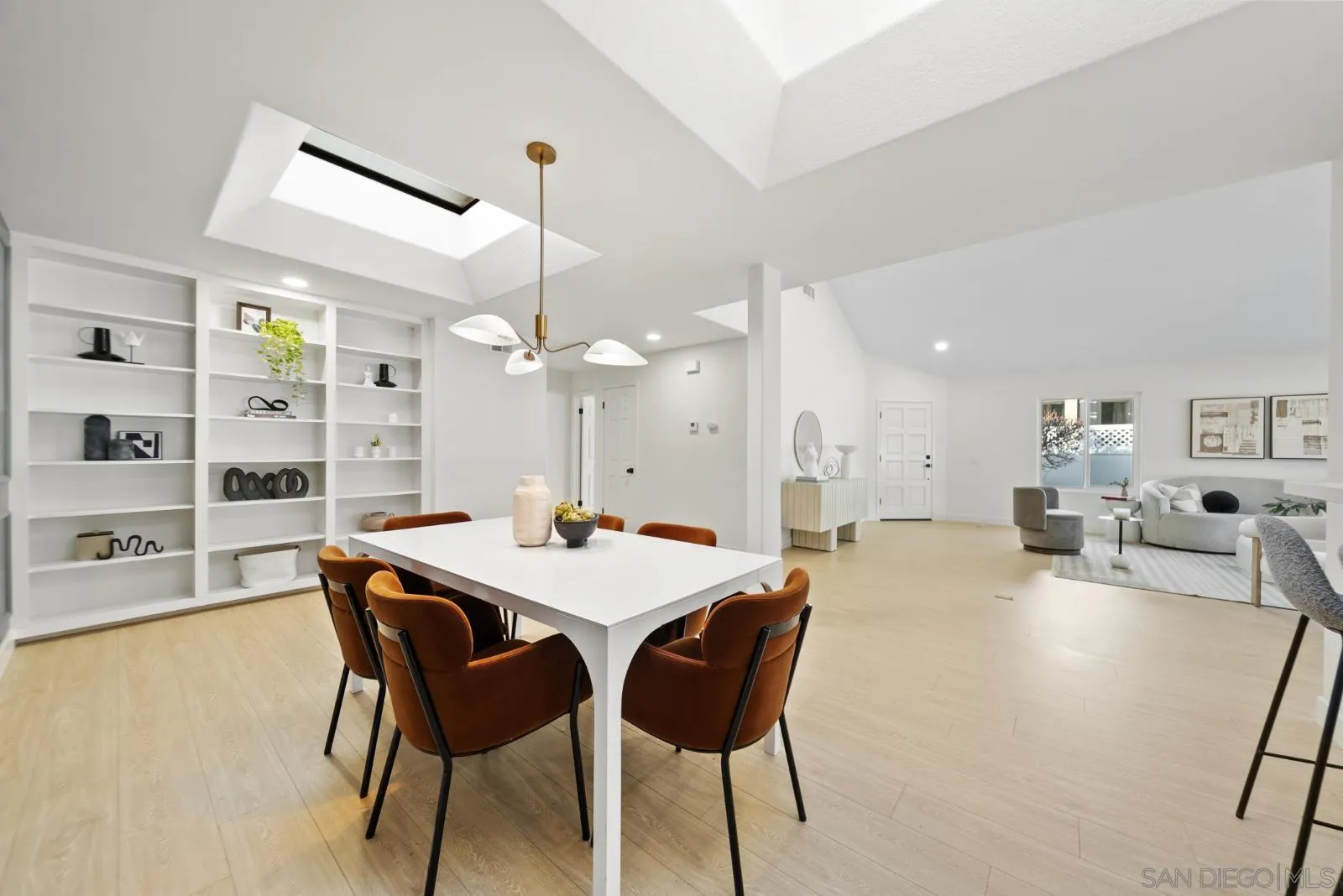 Photo #11: 2600411 Listing: Photo #11