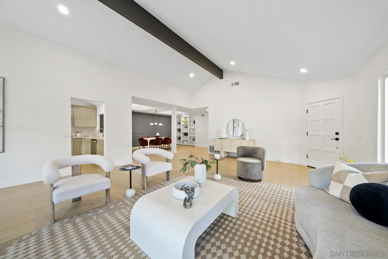 Photo #6: 2600411 Listing: Photo #6