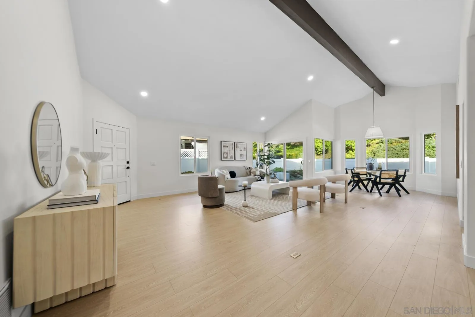 Photo #3: 2600411 Listing: Photo #3