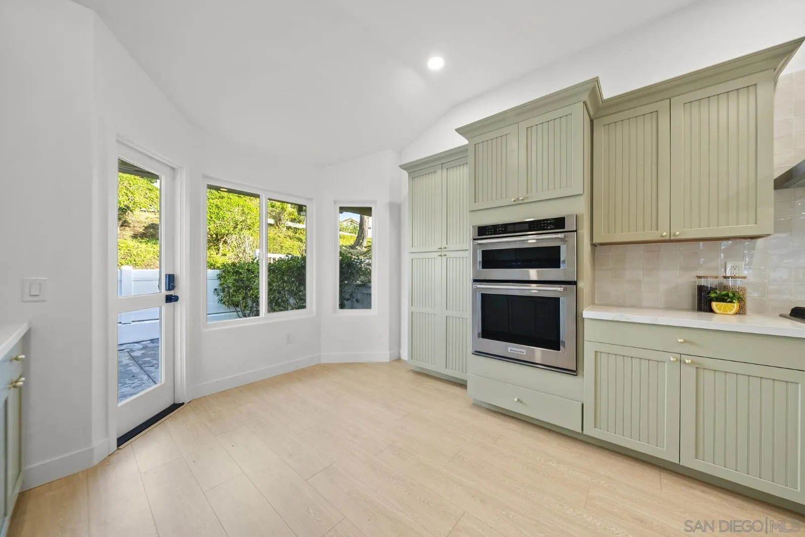 Photo #14: 2600411 Listing: Photo #14