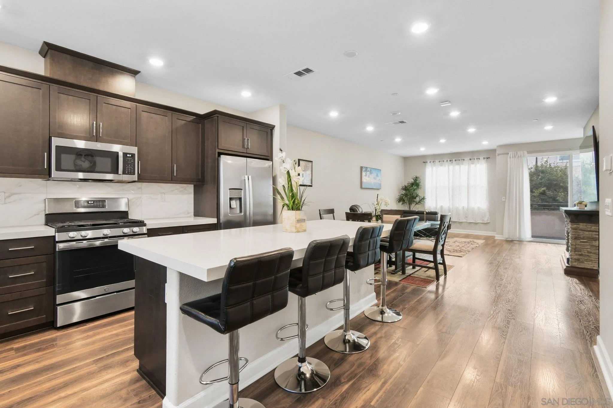 Photo #6: 2600414 Listing: Photo #6