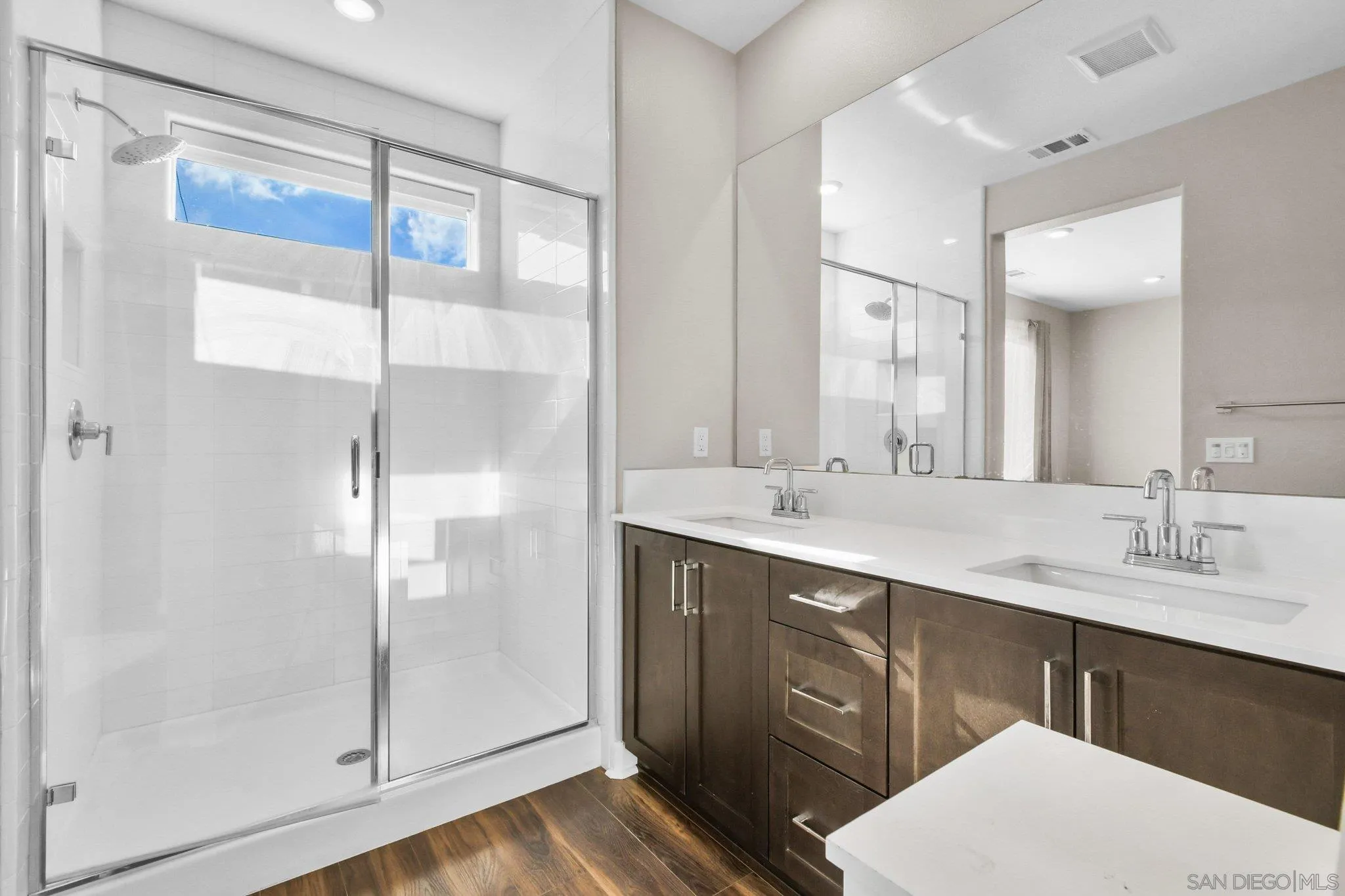 Photo #28: 2600414 Listing: Photo #28