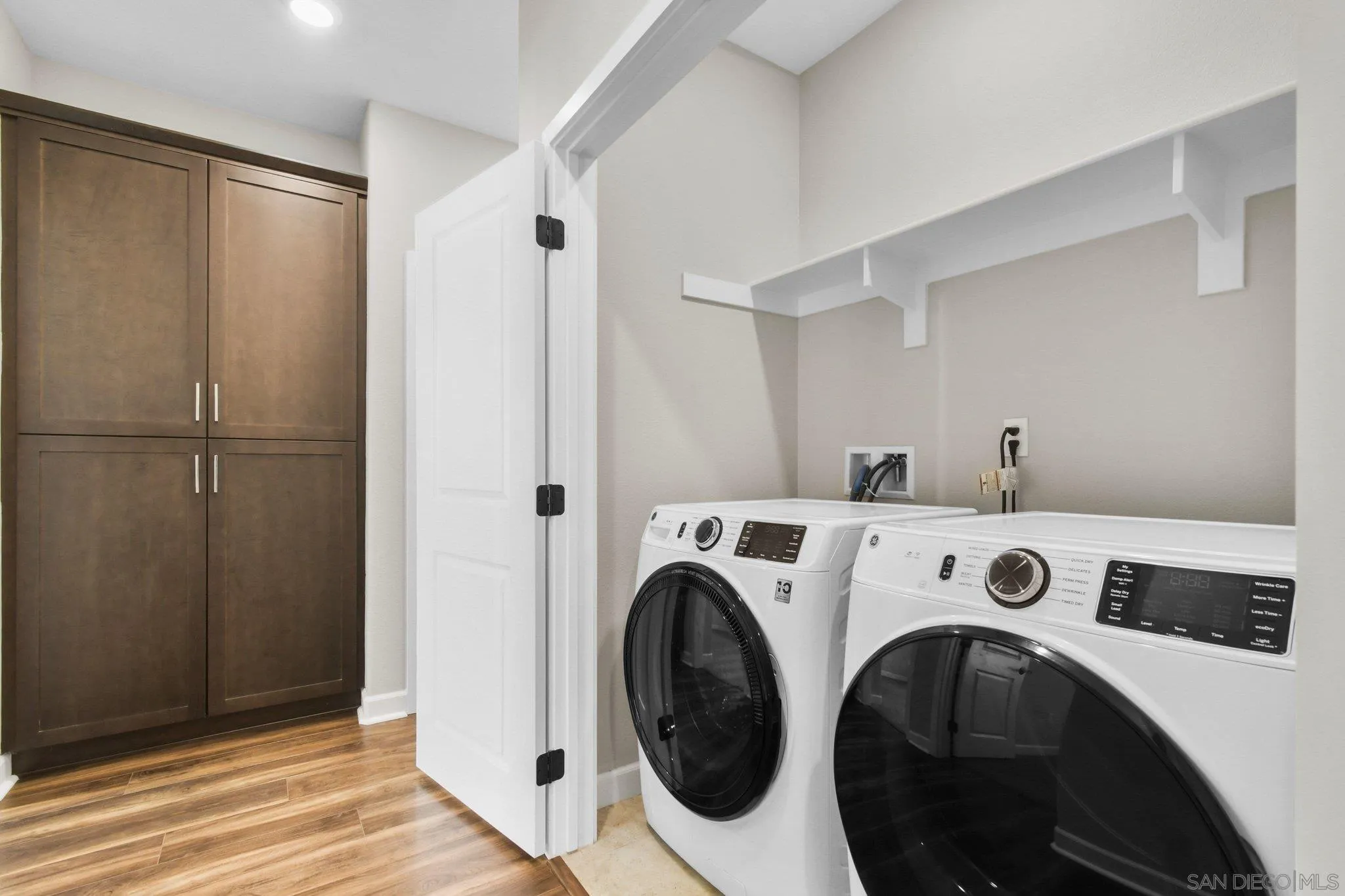 Photo #21: 2600414 Listing: Photo #21