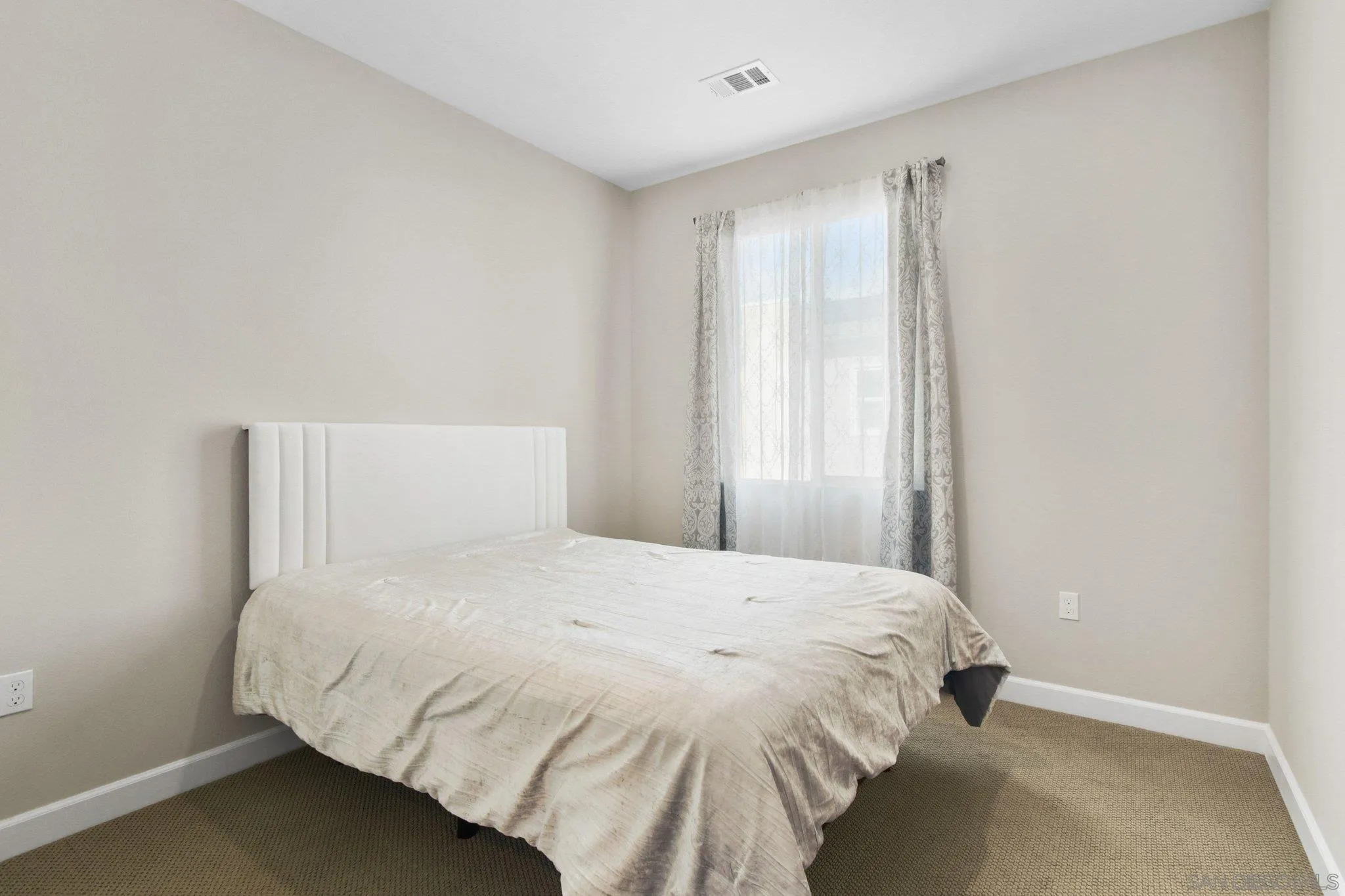 Photo #23: 2600414 Listing: Photo #23