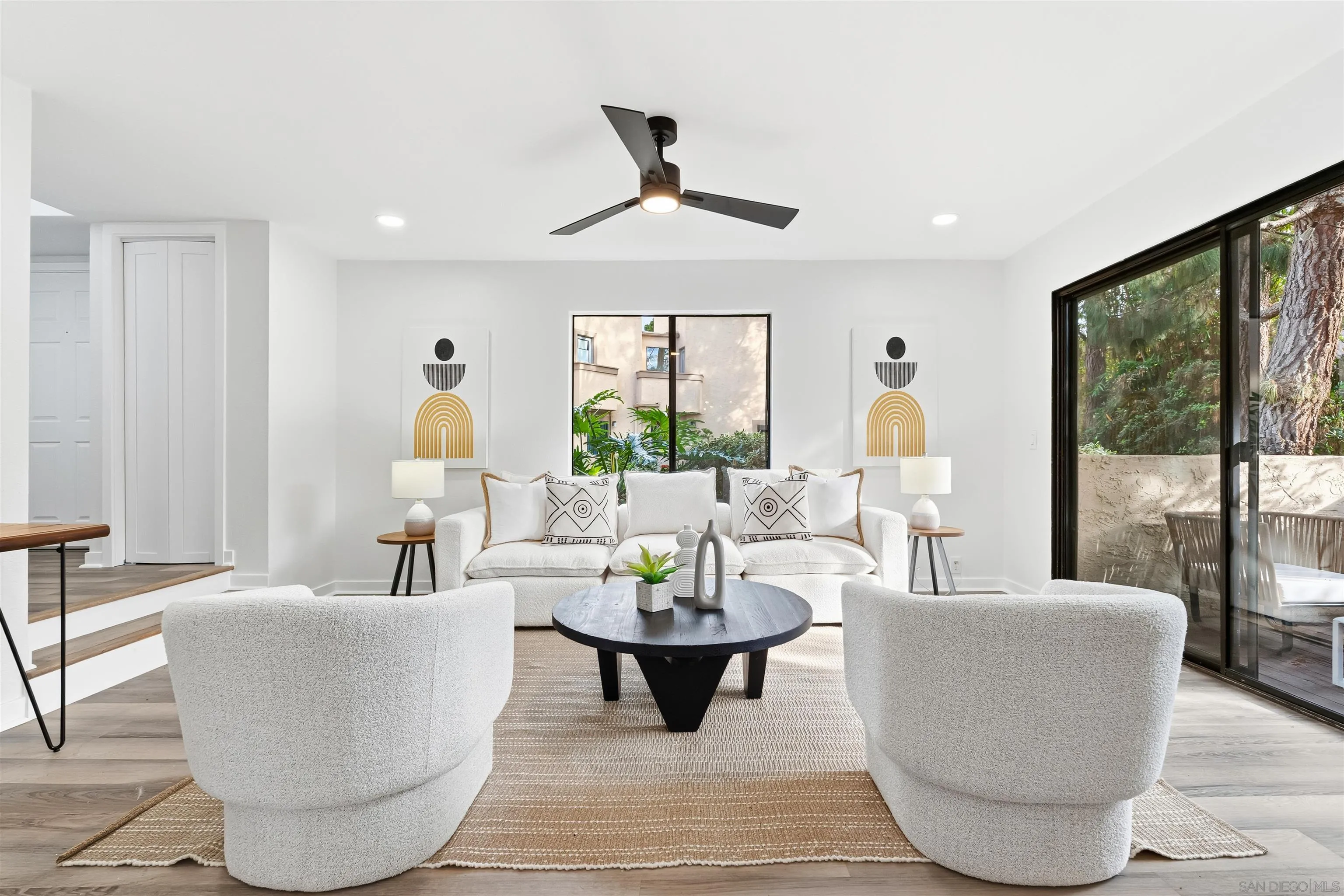 Photo #2: 2600420 Listing: Photo #2