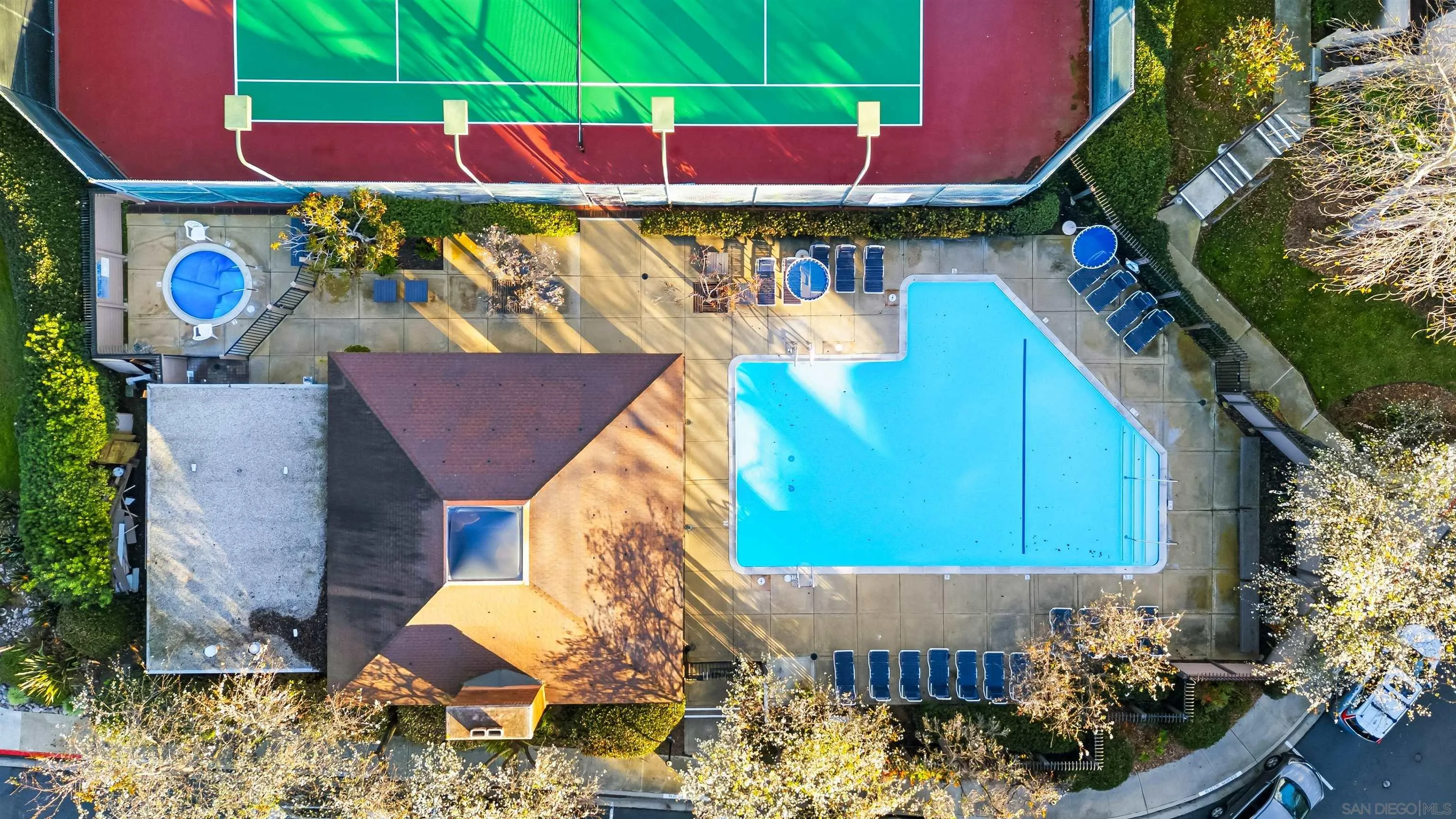 https://cdn.realtyfeed.com/cdn/127/2600420/a9fa76ba79a16a1acc354d1fb384d023.webp