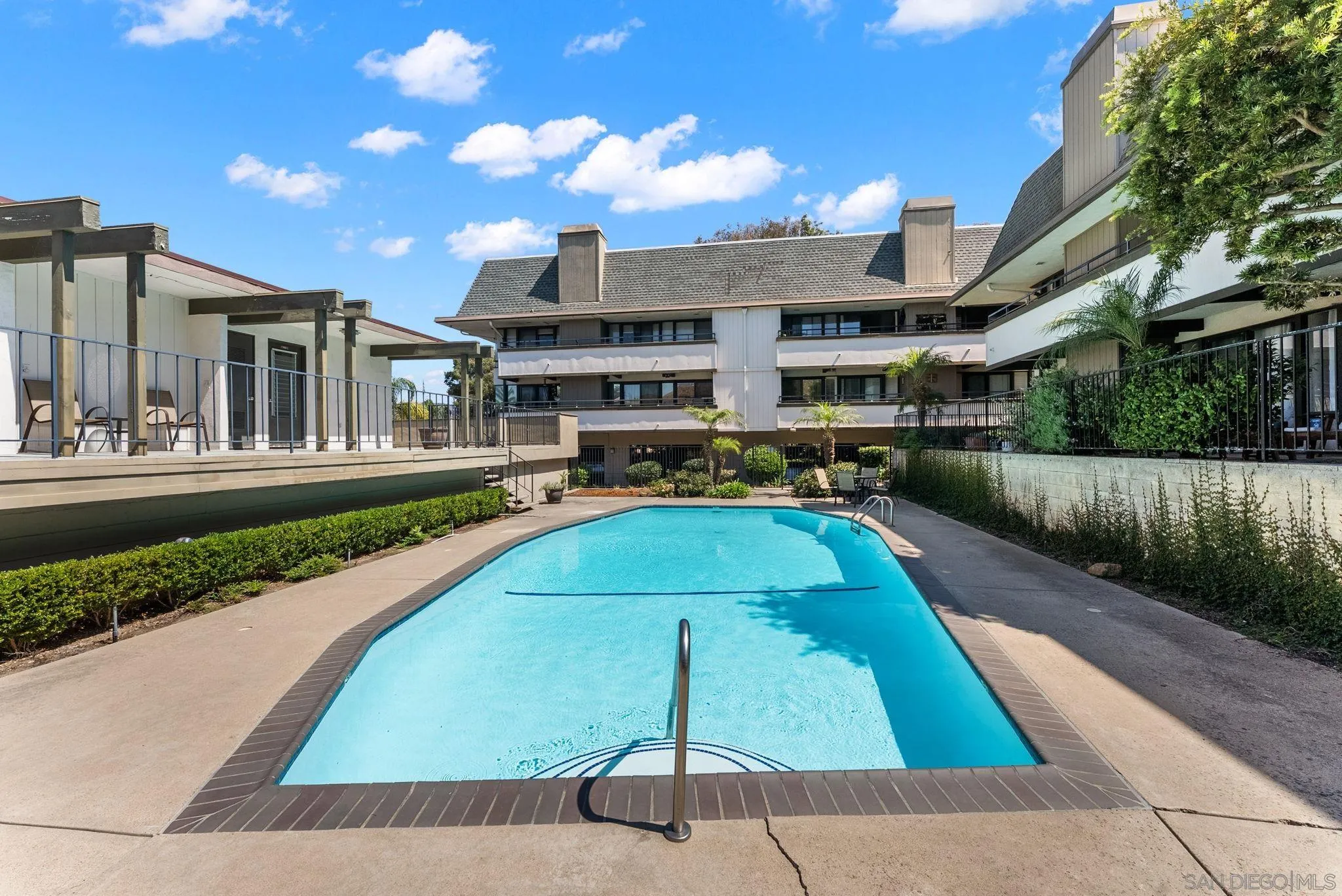 Photo #23: 2600421 Listing: Photo #23