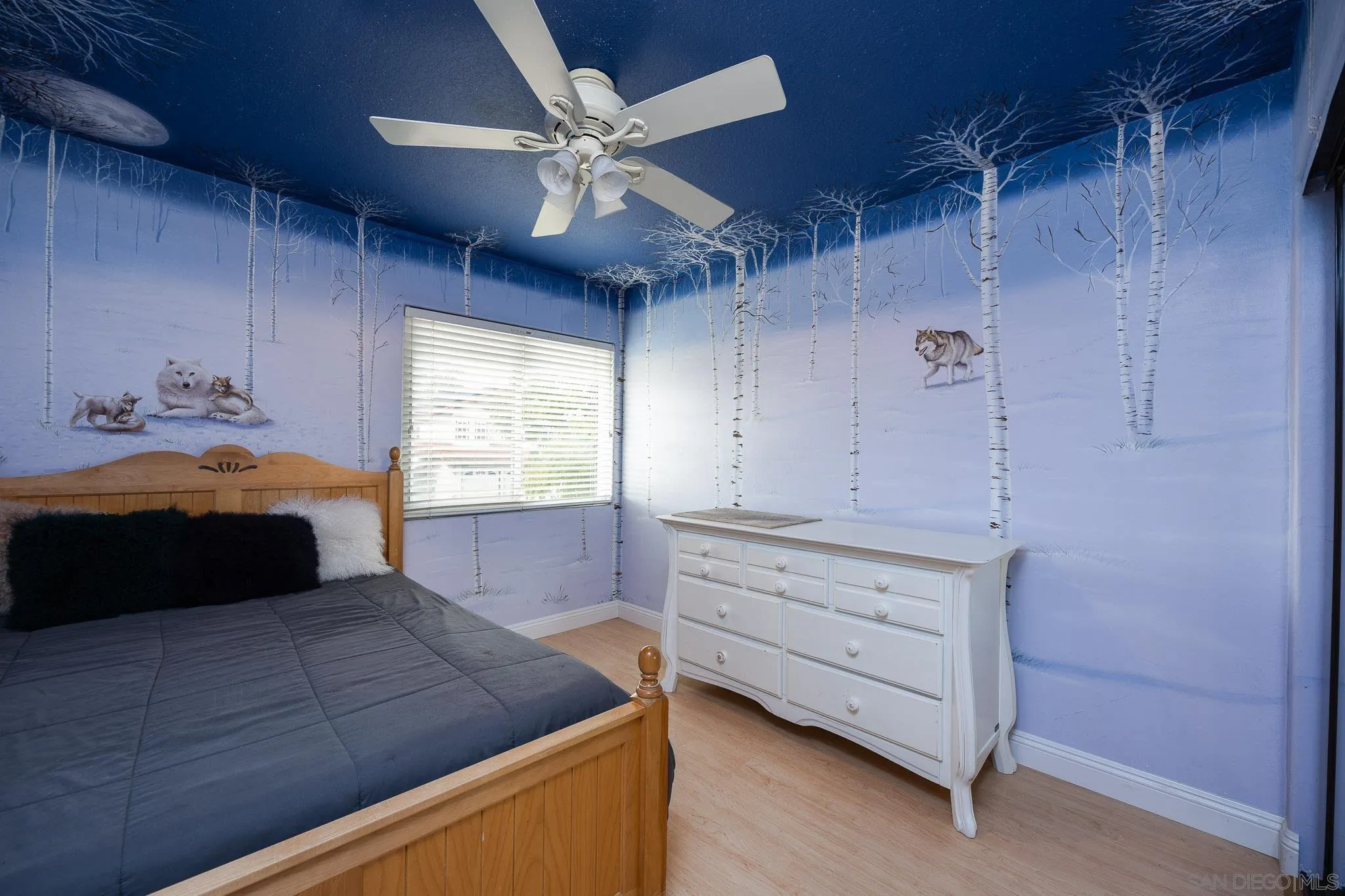 https://cdn.realtyfeed.com/cdn/127/2600423/9ca56470e98f7bca0b003f56a9912383.webp