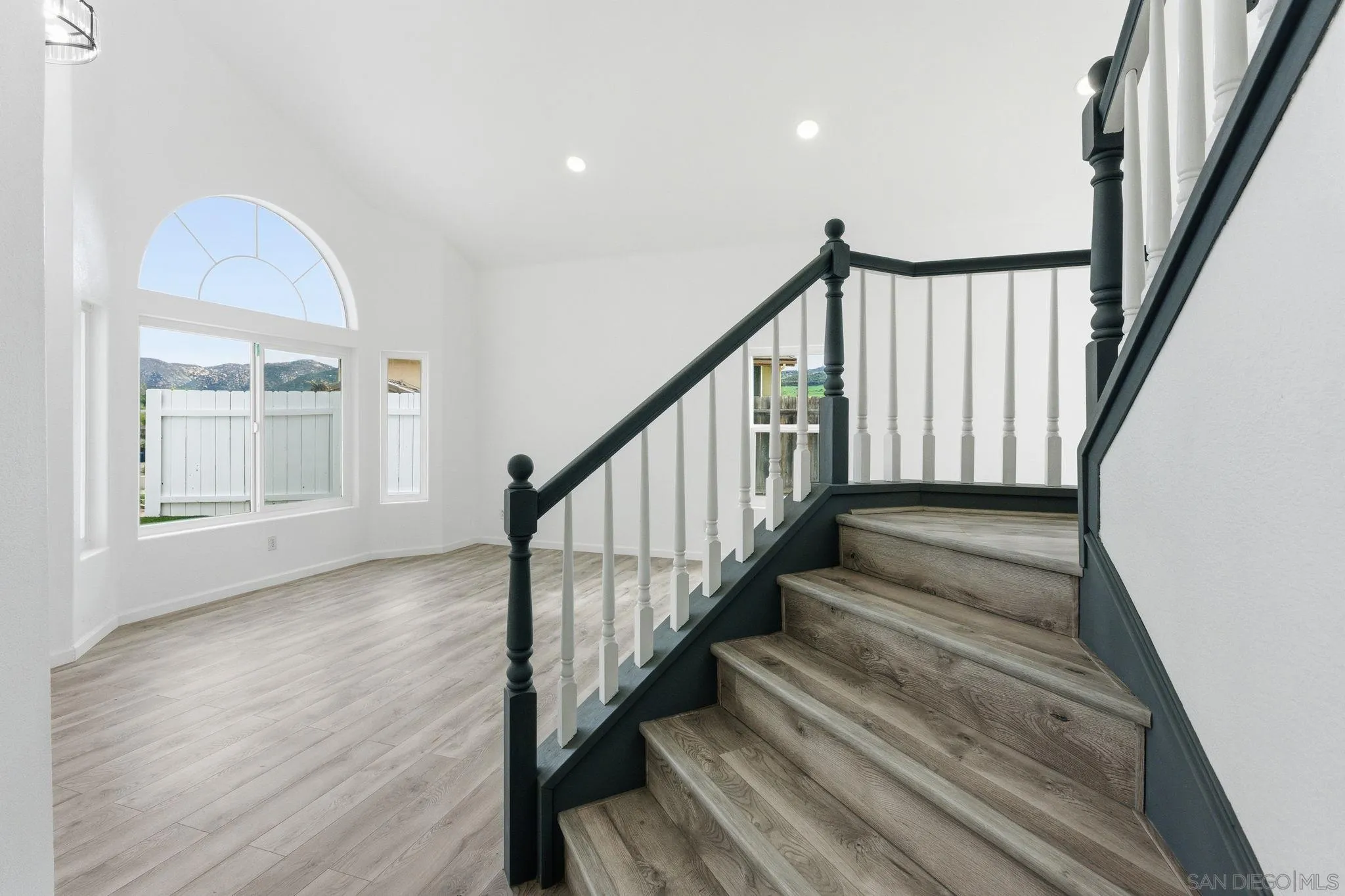 https://cdn.realtyfeed.com/cdn/127/2600432/9fddd94dc2898ae644180589365c293a.webp