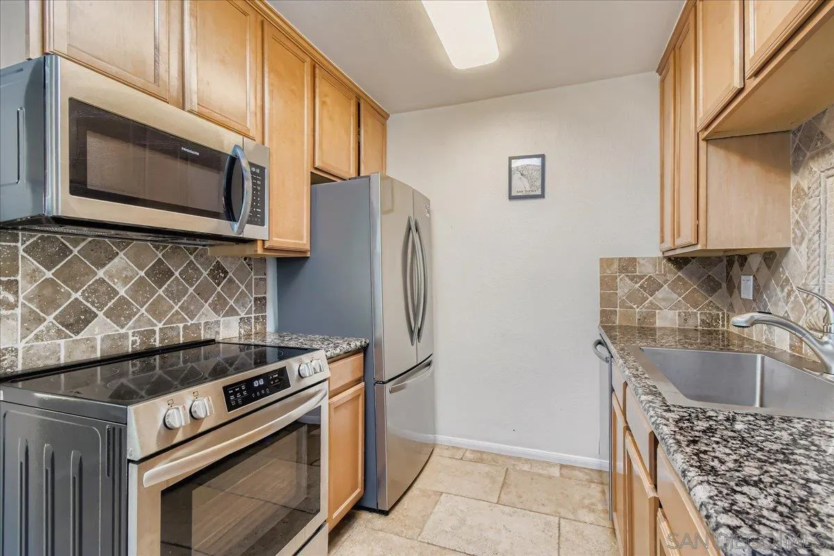 Photo #10: 2600435 Listing: Photo #10