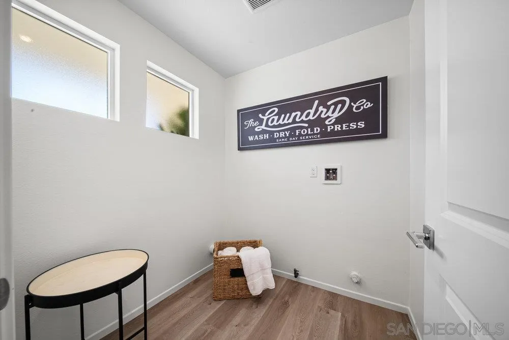 Photo #6: 2600439 Listing: Photo #6