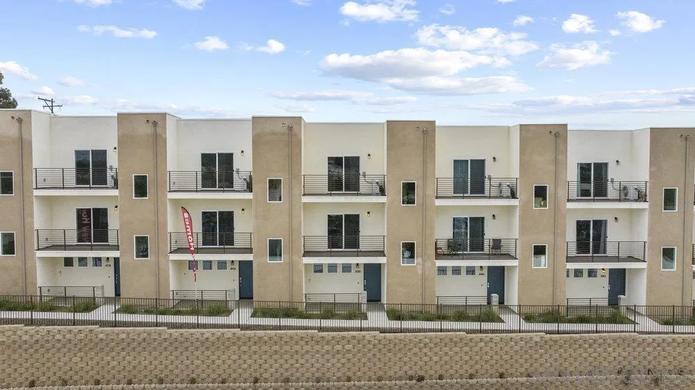 https://cdn.realtyfeed.com/cdn/127/2600439/52380e54e9ee227ccf85bd3e755e0c66.webp