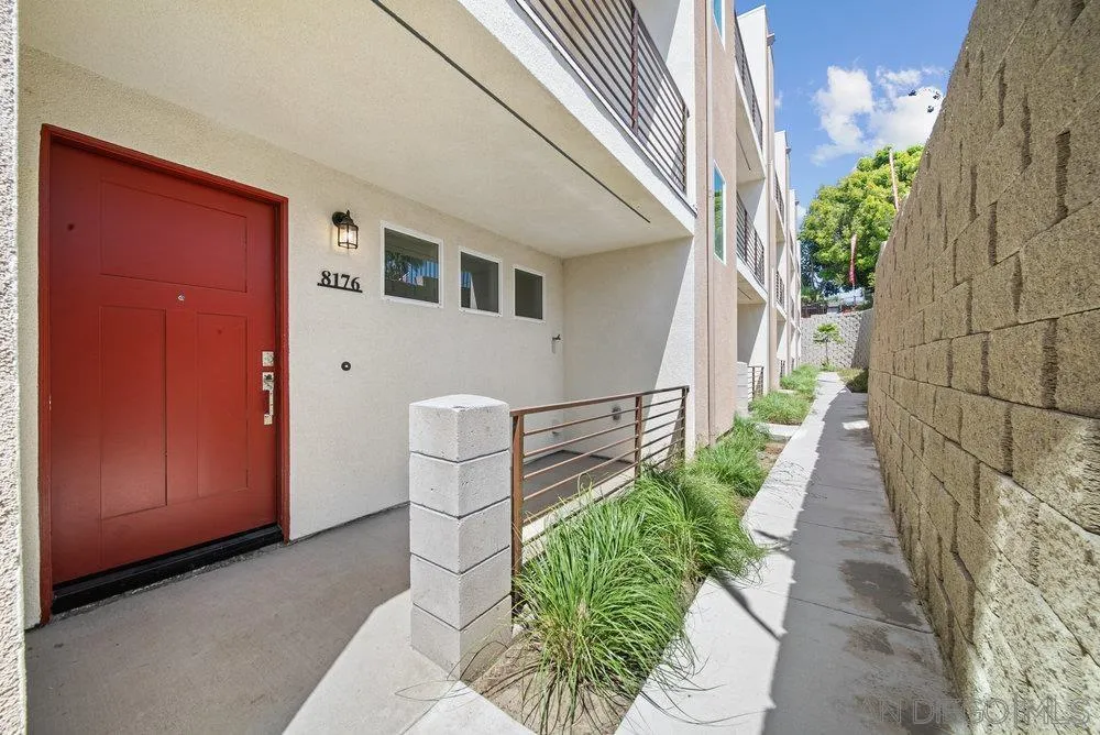 https://cdn.realtyfeed.com/cdn/127/2600442/dc87d95c23576984111b8dcc24176803.webp
