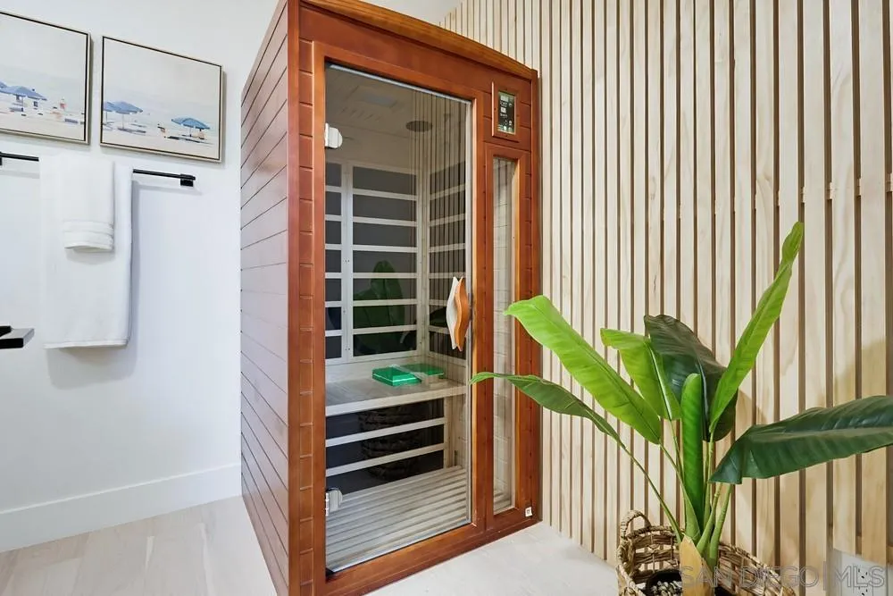 Photo #15: 2600444 Listing: Photo #15