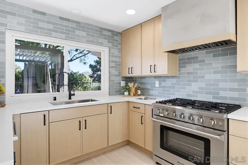 Photo #10: 2600444 Listing: Photo #10