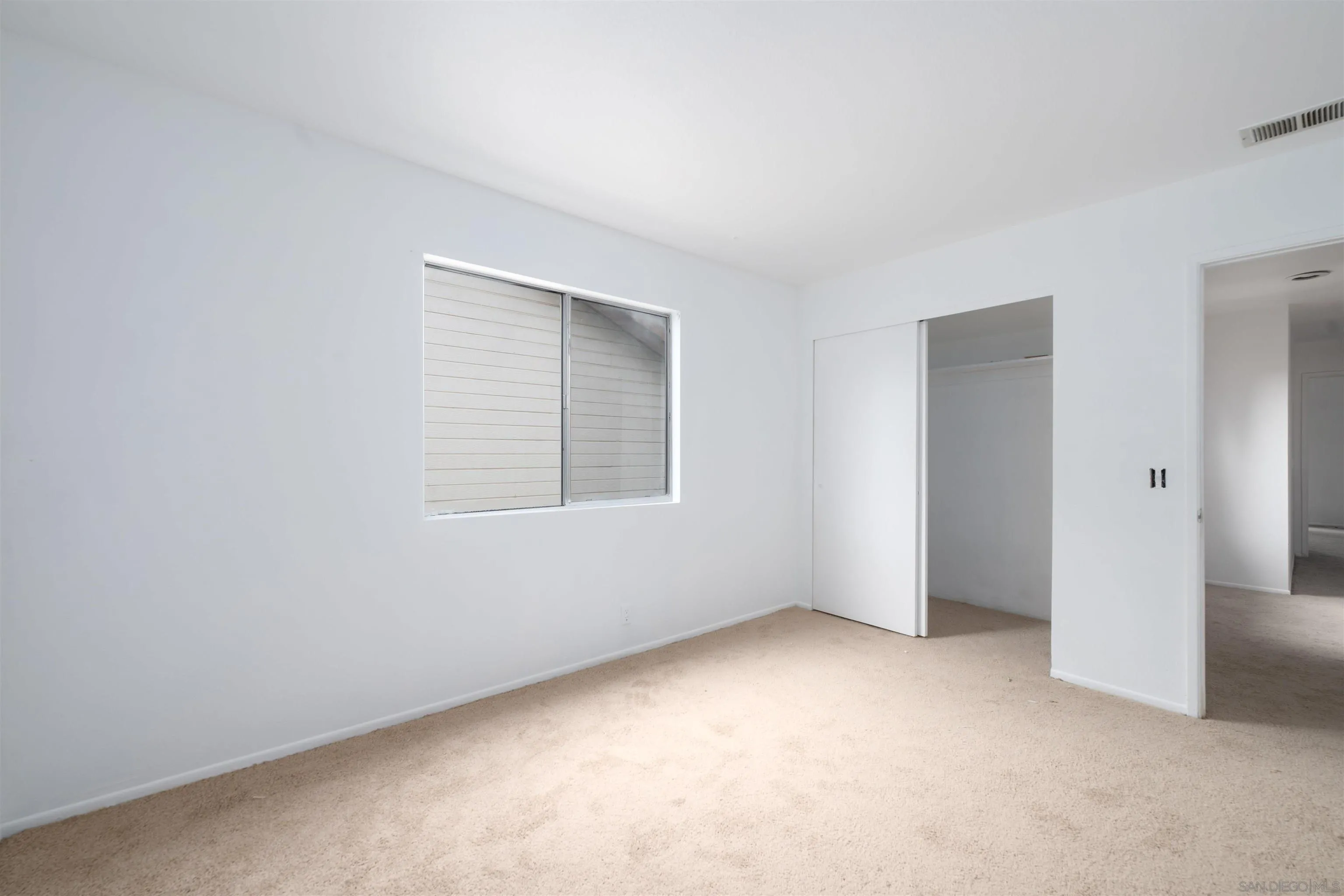 Photo #21: 2600448 Listing: Photo #21