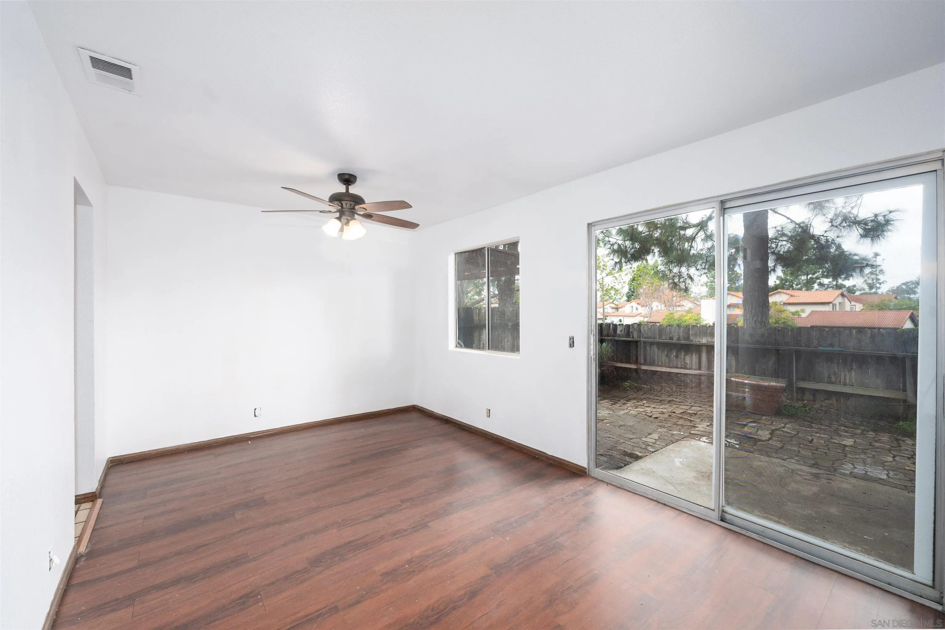 Photo #6: 2600448 Listing: Photo #6