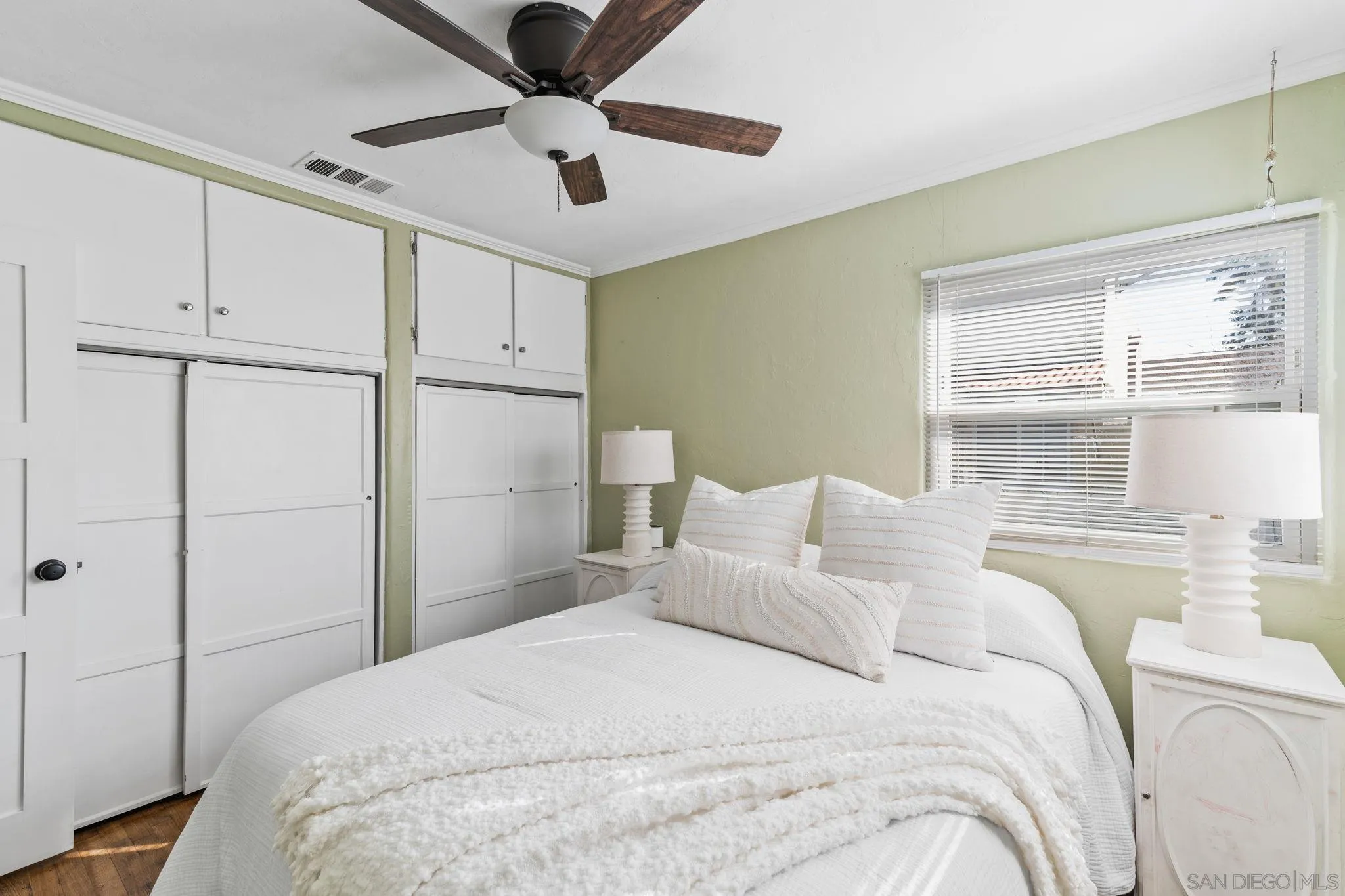 https://cdn.realtyfeed.com/cdn/127/2600450/ca8905872a2cd671de663444817512b5.webp