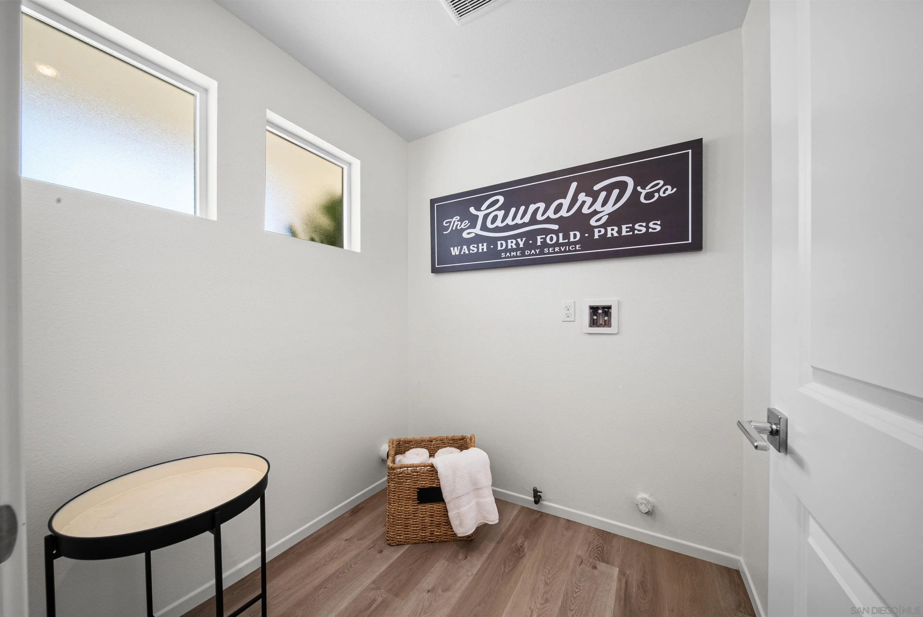 Photo #6: 2600455 Listing: Photo #6