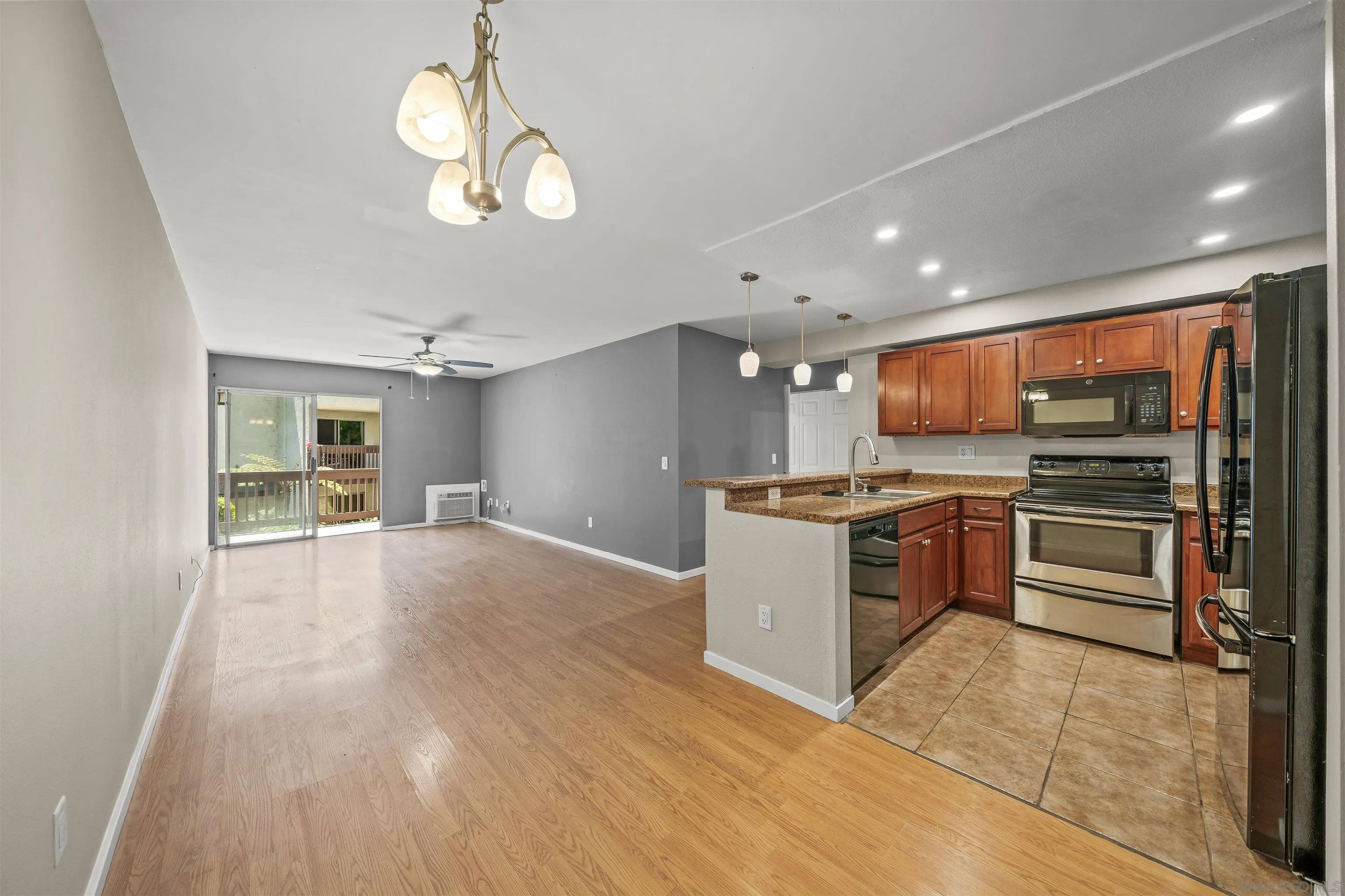 Photo #7: 2600466 Listing: Photo #7