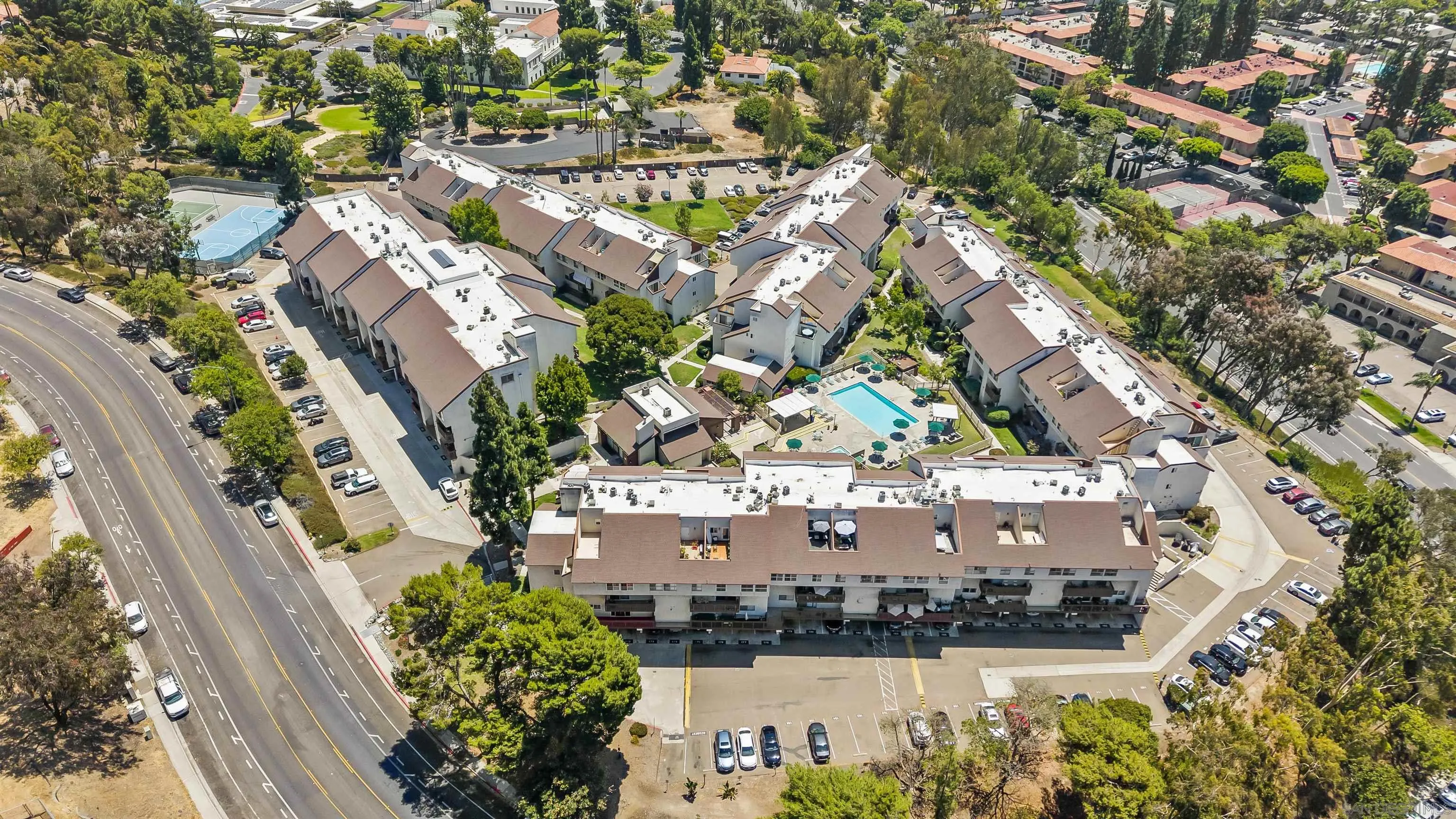 Photo #30: 2600466 Listing: Photo #30