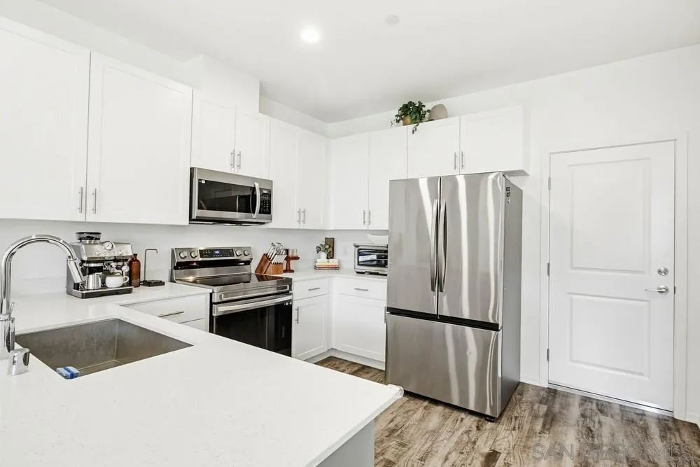 Photo #12: 2600470 Listing: Photo #12